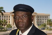 Critique de Jean-Pierre Mara sur l’importation d’urnes Critique de Jean-Pierre Mara sur l'importation d'urnes