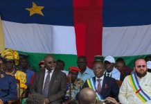 Mobilisation à Mbaïki pour la Proclamation de la République Mobilisation à Mbaïki pour la Proclamation de la République