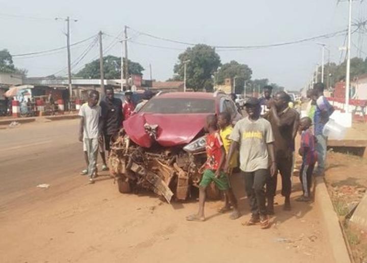 Crash Nocturne Fait Tomber Statue des Victimes de Wagner Crash Nocturne Fait Tomber Statue des Victimes de Wagner