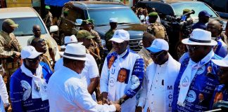 Touadéra Montre Sa Force à Bégoua Pour Élections Touadéra Montre Sa Force à Bégoua Pour Élections