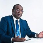 Destruction d’affiches de Dologuelé par la police Destruction d'affiches de Dologuelé par la police