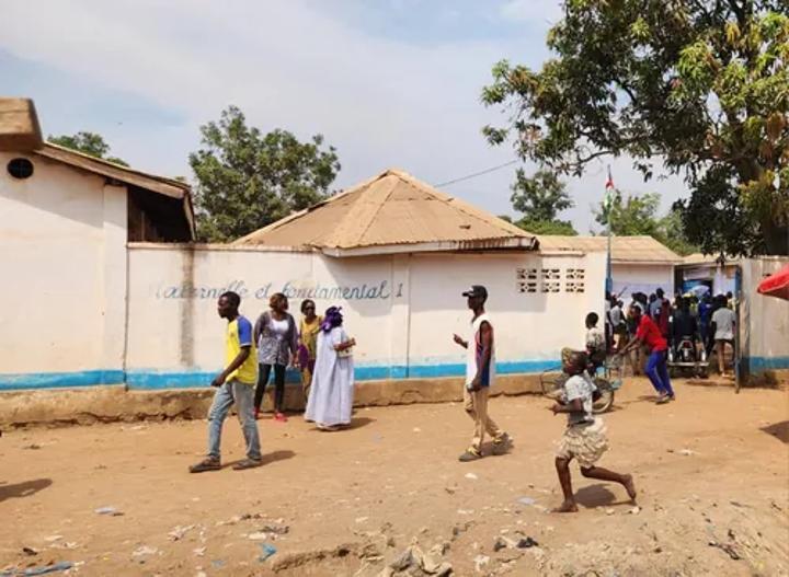 Confusion Électorale à l'École Malo, Ultimatum des Électeurs Confusion Électorale à l'École Malo, Ultimatum des Électeurs