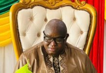 Salle de Conférence Décernée à Antoine Guimali Salle de Conférence Décernée à Antoine Guimali