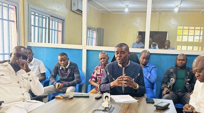 Ressortissants de Bossangoa dénoncent Bozizé Ressortissants de Bossangoa dénoncent Bozizé