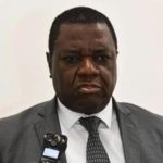 Critique du Recteur Face à la Crise à Bangui Critique du Recteur Face à la Crise à Bangui