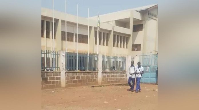 Septième République ou Arnaque de NDOKOULA Clarisse Septième République ou Arnaque de NDOKOULA Clarisse