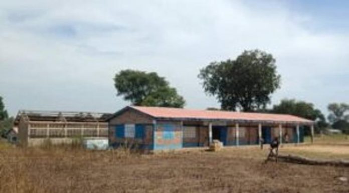 Naufrage Scolaire à Sam-Ouandja, Un Maître Pour Mille Élèves Naufrage Scolaire à Sam-Ouandja, Un Maître Pour Mille Élèves