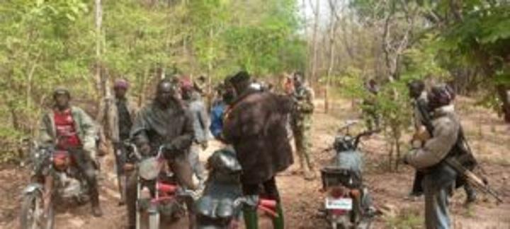 Soldats FACA Suspendus Créent Barrière à Ouanda-Djallé Soldats FACA Suspendus Créent Barrière à Ouanda-Djallé