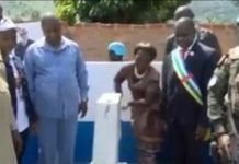 Sommet UA: Touadera en Touriste de Luxe Sommet UA: Touadera en Touriste de Luxe