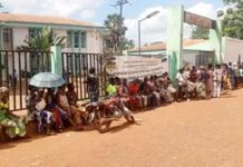 Grève Illimitée du Personnel de la Mairie de Bimbo Grève Illimitée du Personnel de la Mairie de Bimbo