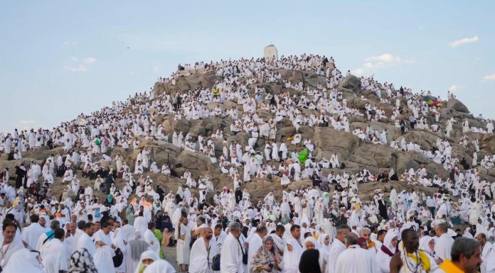 Mount Arafat: Merveille Géologique de 9 Millions D’années Mount Arafat: Merveille Géologique de 9 Millions D’années