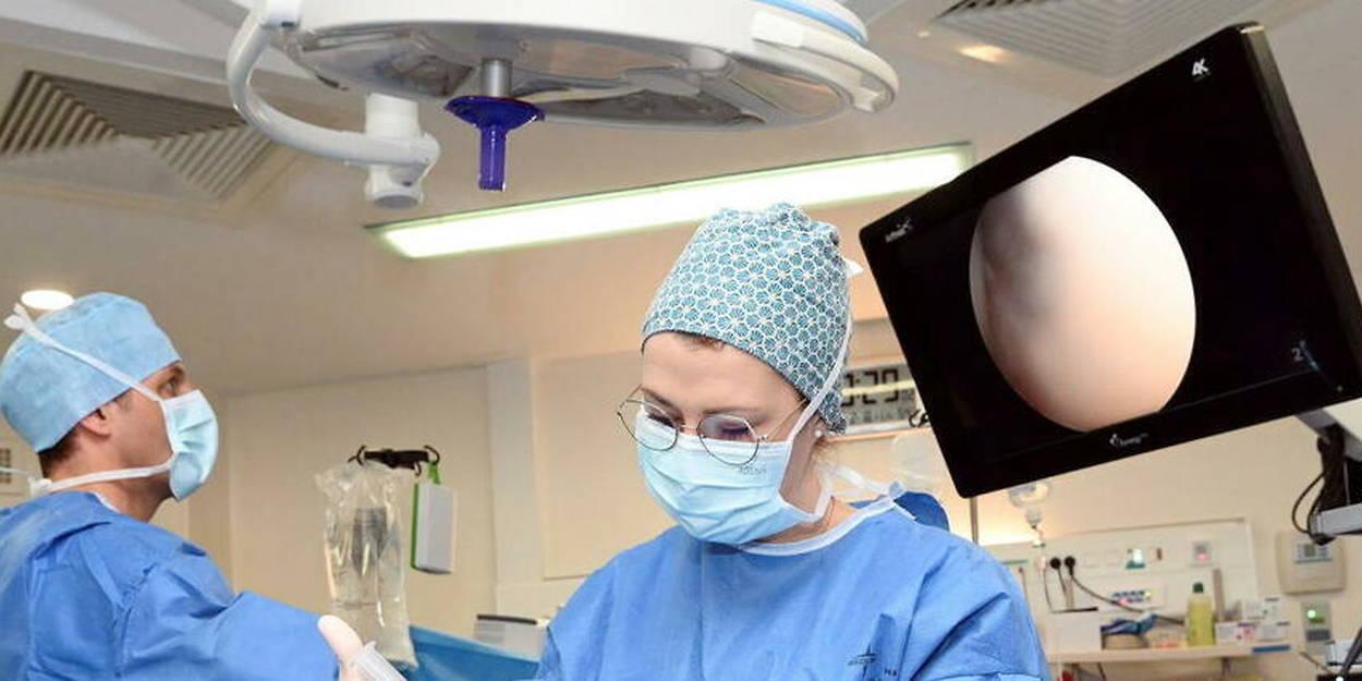 Une opération chirurgicale révolutionnaire sépare des jumeaux siamois