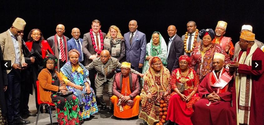 L’ambassadeur des Comores rencontre la communauté régionale L’ambassadeur des Comores rencontre la communauté régionale