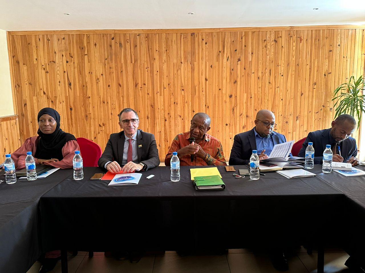 L’Anpi présente le livre banc du climat des affaires L’Anpi présente le livre banc du climat des affaires