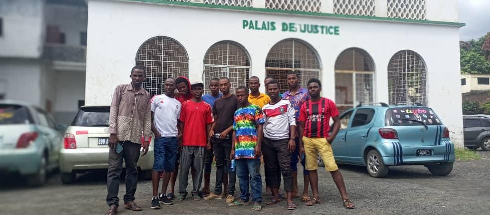 Grève des chauffeurs de transport en commun d’Anjouan Grève des chauffeurs de transport en commun d’Anjouan