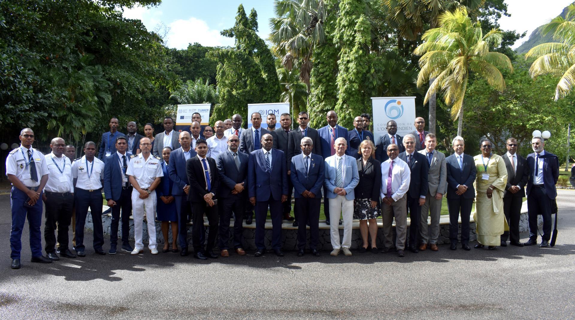 Renforcer la coopération pour faire face aux défis régionaux Renforcer la coopération pour faire face aux défis régionaux