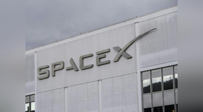 Elon Musk Change de Cap: la Lune Avant Mars Elon Musk Change de Cap: la Lune Avant Mars