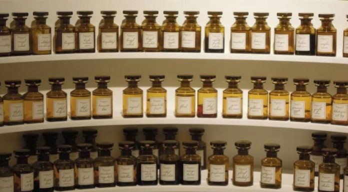Comment un Homme Choisit-Il Son Parfum? Comment un Homme Choisit-Il Son Parfum?
