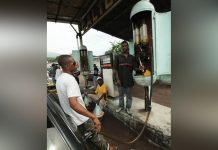Un Mort aux Comores Après des Heurts sur le Carburant Un Mort aux Comores Après des Heurts sur le Carburant