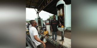 Un Mort aux Comores Après des Heurts sur le Carburant Un Mort aux Comores Après des Heurts sur le Carburant