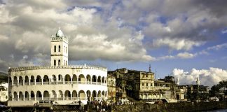 L’UNESCO Classe 6 Villes des Comores au Patrimoine L'UNESCO Classe 6 Villes des Comores au Patrimoine