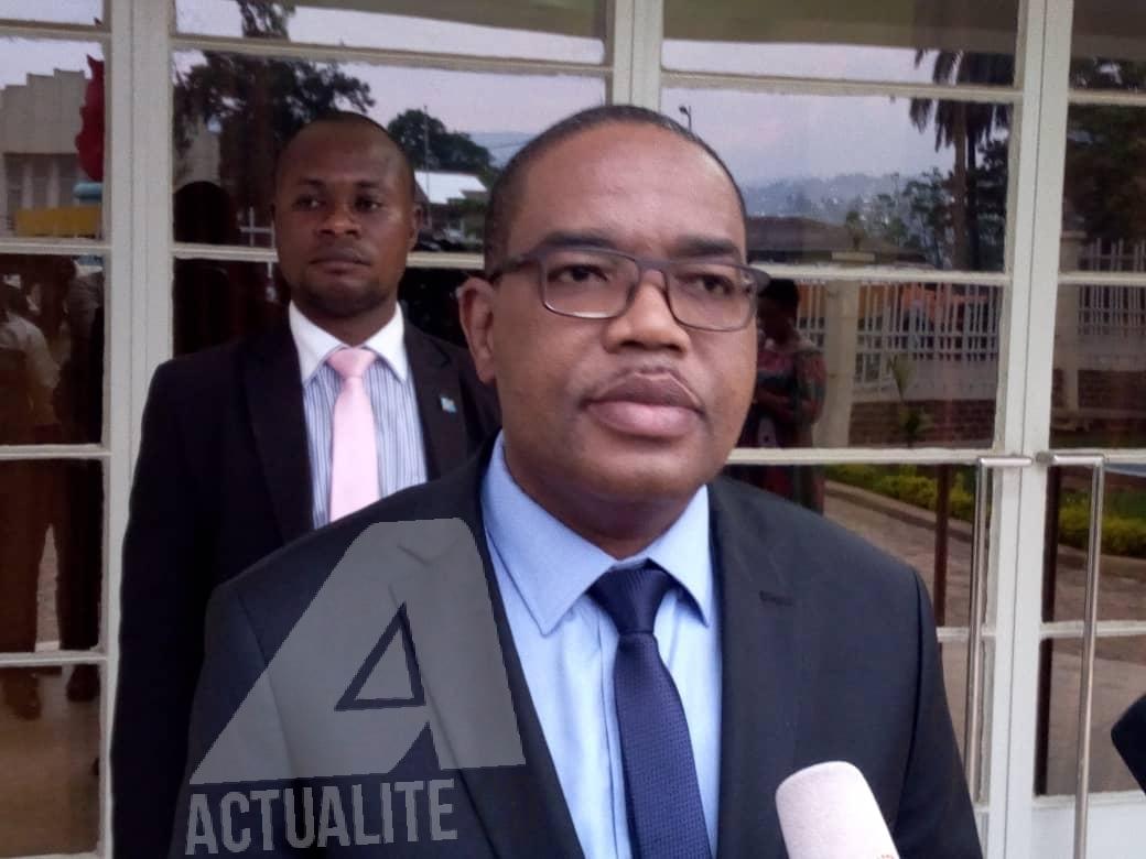 Sud-Kivu : accusé de détournement de plus de 1 million USD destiné aux sinistrés, Théo Ngwabidje s’explique Sud-Kivu : accusé de détournement de plus de 1 million USD destiné aux sinistrés, Théo Ngwabidje s’explique