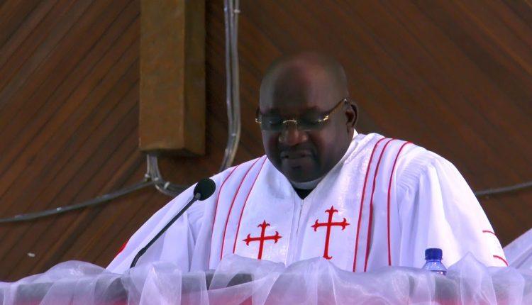Pâques : Le révérend André Bokundoa appelle les chrétiens à se lever pour combattre les fléaux qui retardent le développement de la RDC Pâques : Le révérend André Bokundoa appelle les chrétiens à se lever pour combattre les fléaux qui retardent le développement de la RDC
