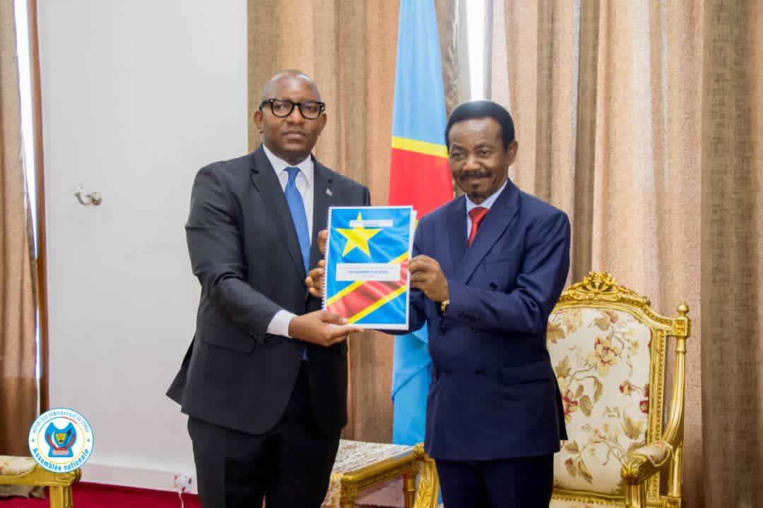 L’INVESTITURE PARLEMENTAIRE DU GOUVERNEMENT EN REPUBLIQUE DEMOCRATIQUE DU CONGO (RDC). Quels enjeux et défis pour le Gouvernement de Sama Lukonde ? L’INVESTITURE PARLEMENTAIRE DU GOUVERNEMENT EN REPUBLIQUE DEMOCRATIQUE DU CONGO (RDC). Quels enjeux et défis pour le Gouvernement de Sama Lukonde ?