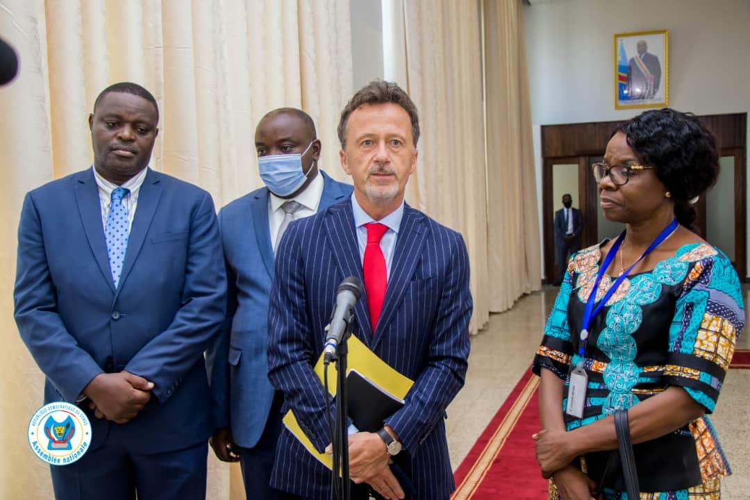 Assemblée nationale : reçu par Mboso, l’ambassadeur d'Allemagne déclare que son pays soutient le gouvernement d’Union sacrée et les réformes en cours Assemblée nationale : reçu par Mboso, l’ambassadeur d'Allemagne déclare que son pays soutient le gouvernement d’Union sacrée et les réformes en cours