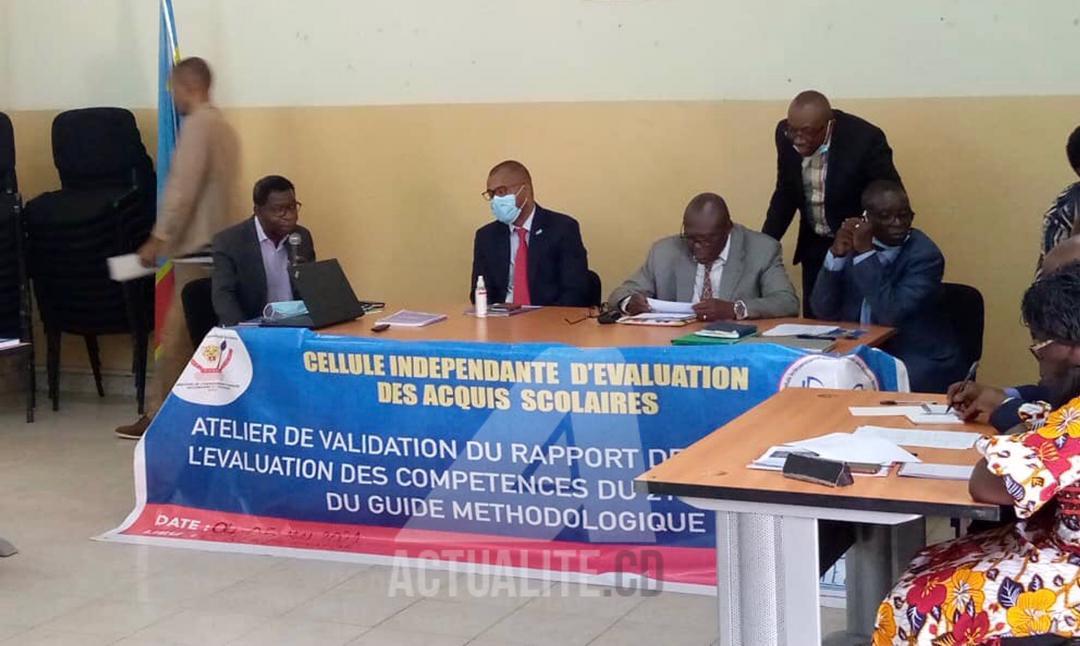 l’UNESCO appuie le processus de la mise en place des compétences du 21ème siècle dans le secteur de l’éducation l’UNESCO appuie le processus de la mise en place des compétences du 21ème siècle dans le secteur de l’éducation