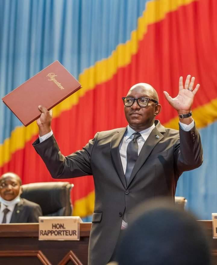 État de siège : Sama Lukonde invite tous ceux qui ont pris les armes à revenir à la raison et promet de soutenir leur réinsertion dans la vie normale État de siège : Sama Lukonde invite tous ceux qui ont pris les armes à revenir à la raison et promet de soutenir leur réinsertion dans la vie normale
