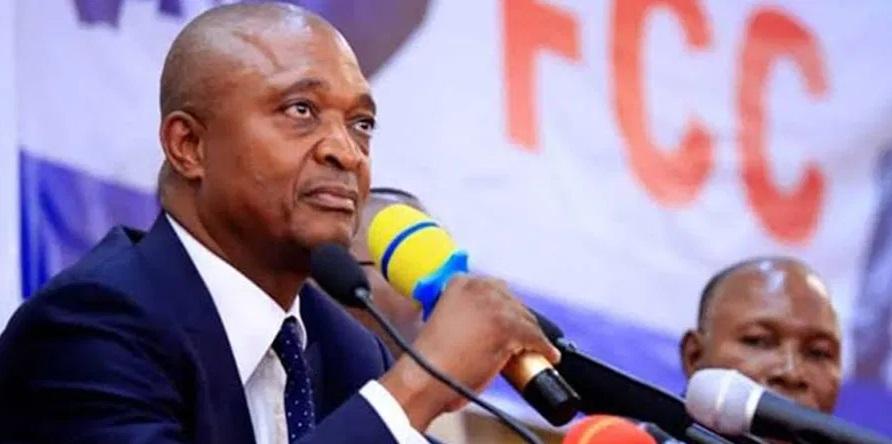 Affaire Cartes visa désactivées : Emmanuel Shadary se dit être sanctionné par l’UE et dément son implication Affaire Cartes visa désactivées : Emmanuel Shadary se dit être sanctionné par l’UE et dément son implication