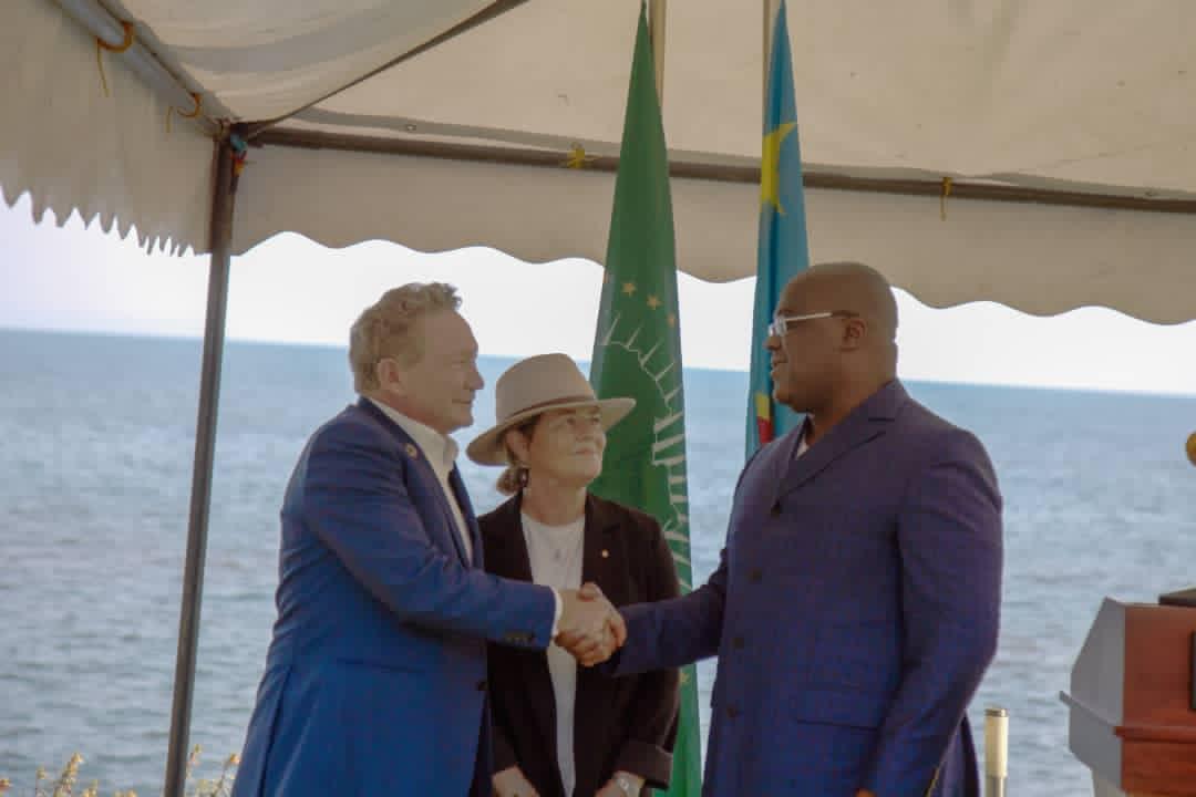 Captivées par la vision de Félix Tshisekedi, deux grandes sociétés de renommée mondiale investissent dans l’hydroélectricité et dans l’aéroportuaire Captivées par la vision de Félix Tshisekedi, deux grandes sociétés de renommée mondiale investissent dans l’hydroélectricité et dans l’aéroportuaire