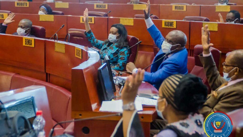 Le Sénat adopte six projets de loi relatifs à la ratification des conventions internationales au droit aérien Le Sénat adopte six projets de loi relatifs à la ratification des conventions internationales au droit aérien