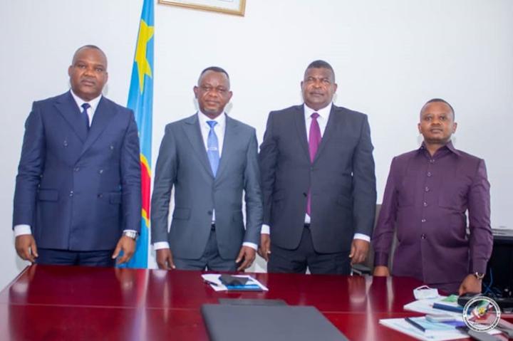 Corneille Naanga et Daniel Aselo ont échangé sur l’organisation du scrutin dans les provinces à problème Corneille Naanga et Daniel Aselo ont échangé sur l’organisation du scrutin dans les provinces à problème