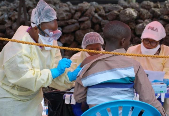 Tshopo : la vaccination contre le covid-19 avec AstraZeneca a débuté à Kisangani Tshopo : la vaccination contre le covid-19 avec AstraZeneca a débuté à Kisangani