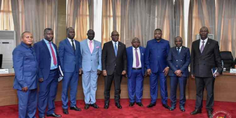 Le Caucus des députés de l’Ituri interpelle Sama Lukonde sur l’insécurité «grandissante» malgré l’état de siège Le Caucus des députés de l’Ituri interpelle Sama Lukonde sur l’insécurité «grandissante» malgré l’état de siège