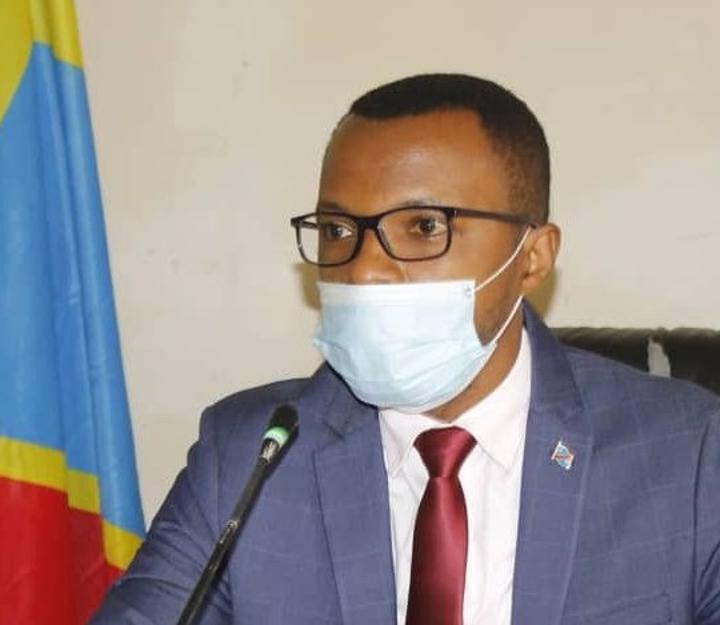 Kasaï-Central : le ministre provincial des hydrocarbures démissionne de son poste Kasaï-Central : le ministre provincial des hydrocarbures démissionne de son poste