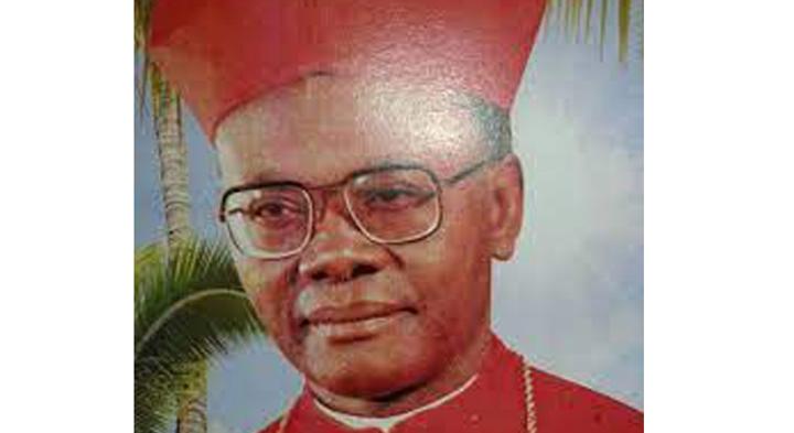 Cathédrale Notre du Congo : le corps du cardinal Malula déterré pour enterrer Monsengwo (famille) Cathédrale Notre du Congo : le corps du cardinal Malula déterré pour enterrer Monsengwo (famille)