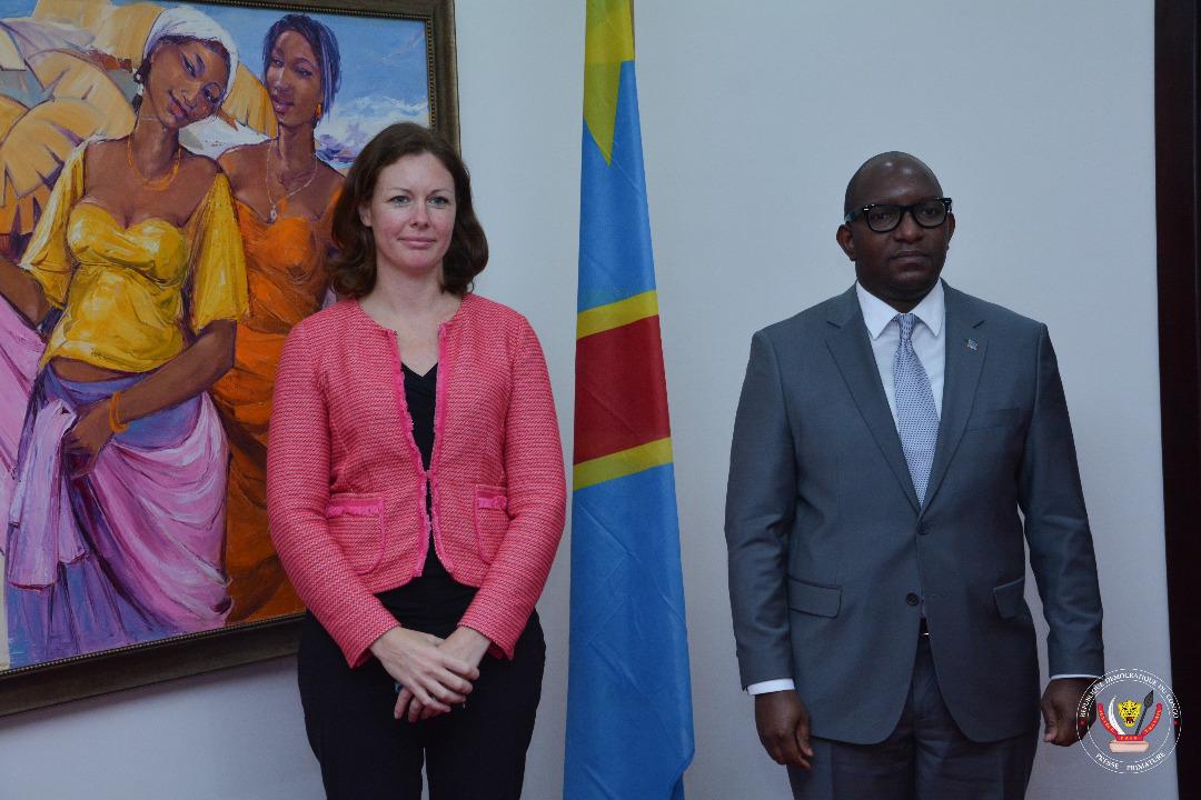 Le Premier ministre et l’ambassadeur britannique échangent sur la situation humanitaire dans la partie Est du pays Le Premier ministre et l’ambassadeur britannique échangent sur la situation humanitaire dans la partie Est du pays