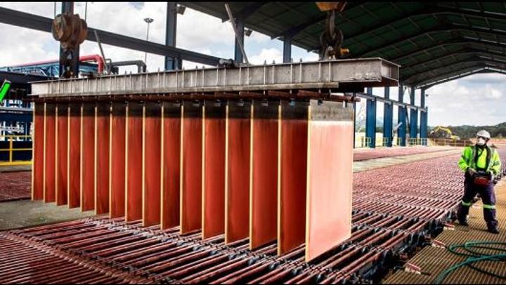 Monde : en tendance haussière, la tonne de cuivre passe de 9 298,10 USD la semaine dernière à 9 560,40 USD la tonne Monde : en tendance haussière, la tonne de cuivre passe de 9 298,10 USD la semaine dernière à 9 560,40 USD la tonne