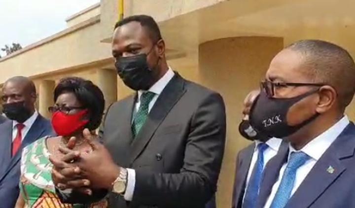 Sud-Kivu : Tony Mwaba comprend la révolte des enseignants contre les zones salariales ! Sud-Kivu : Tony Mwaba comprend la révolte des enseignants contre les zones salariales !