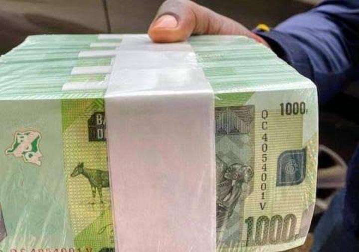 Félix Tshisekedi appelle à une réflexion profonde sur le franc congolais Félix Tshisekedi appelle à une réflexion profonde sur le franc congolais