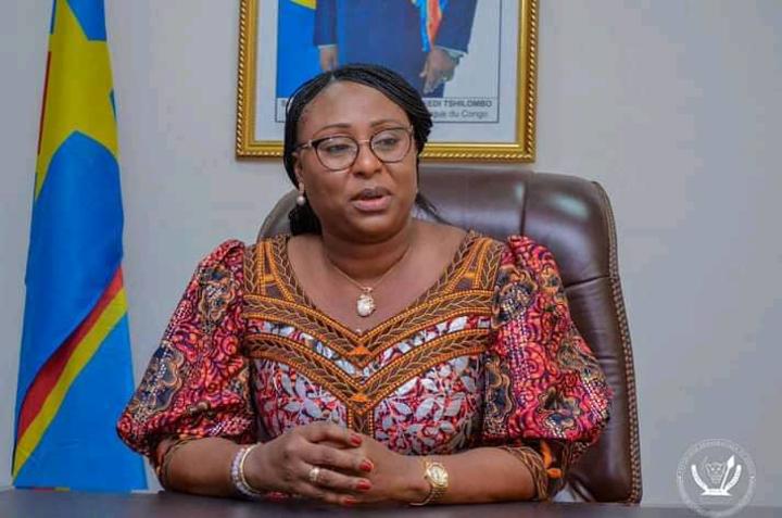 L’IGF accuse la ministre de la Formation Professionnelle d’avoir tenté de détourner 778 735 USD L’IGF accuse la ministre de la Formation Professionnelle d’avoir tenté de détourner 778 735 USD