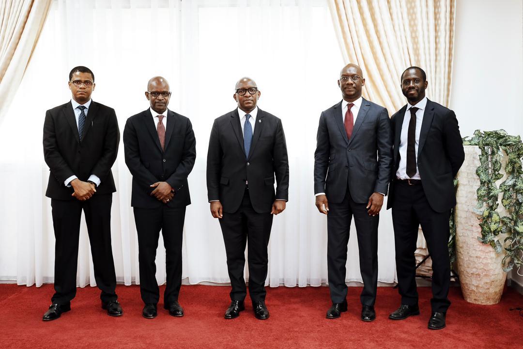 Tête-à-tête entre le Premier Ministre et le directeur régional de l’Afrique centrale et de l’Ouest de la SFI Tête-à-tête entre le Premier Ministre et le directeur régional de l’Afrique centrale et de l’Ouest de la SFI