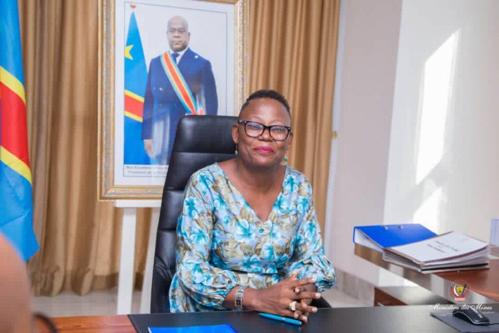 Bunia: arrivée de la ministre des Mines pour faire respecter la réglementation dans ce secteur Bunia: arrivée de la ministre des Mines pour faire respecter la réglementation dans ce secteur