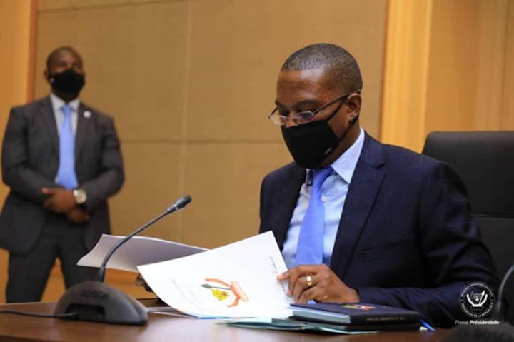 Présidence de la République : Guylain Nyembo recadre les membres du cabinet « en excès de pouvoir » et trace une ligne rouge Présidence de la République : Guylain Nyembo recadre les membres du cabinet « en excès de pouvoir » et trace une ligne rouge