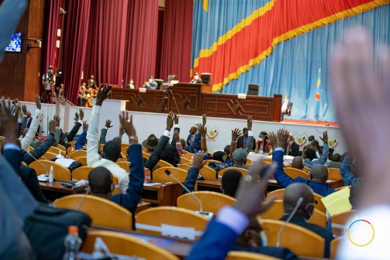 RDC-CENI : pour les députés d’Ensemble, la commission mise sur pied à l’Assemblée nationale n'est ni mixte, ni paritaire et encore moins représentative RDC-CENI : pour les députés d’Ensemble, la commission mise sur pied à l’Assemblée nationale n'est ni mixte, ni paritaire et encore moins représentative