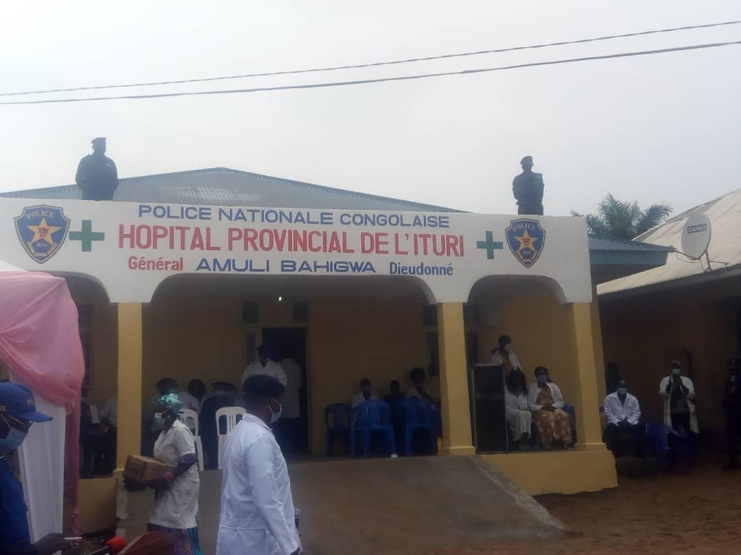 Ituri : incendie d’un hôpital par des miliciens Codeco, l’armée parle d’un « crime contre l’humanité » Ituri : incendie d’un hôpital par des miliciens Codeco, l’armée parle d’un « crime contre l’humanité »