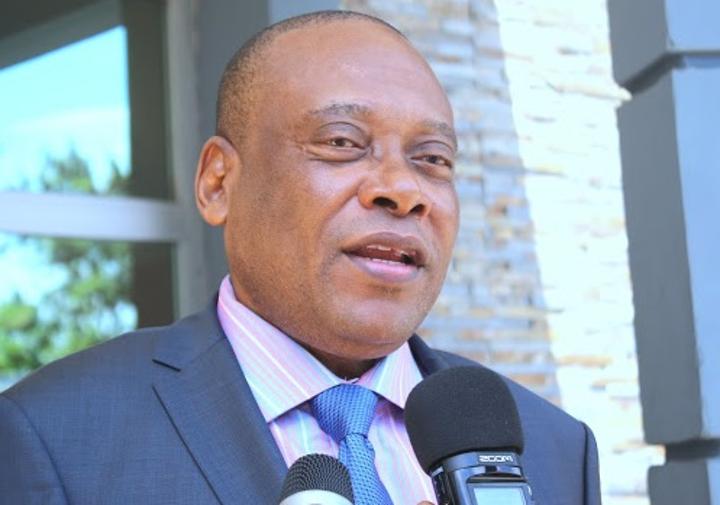 Steve Mbikayi: « Le discours de Katumbi est ambigu, tantôt il parle comme opposant, tantôt comme de la majorité » Steve Mbikayi: « Le discours de Katumbi est ambigu, tantôt il parle comme opposant, tantôt comme de la majorité »